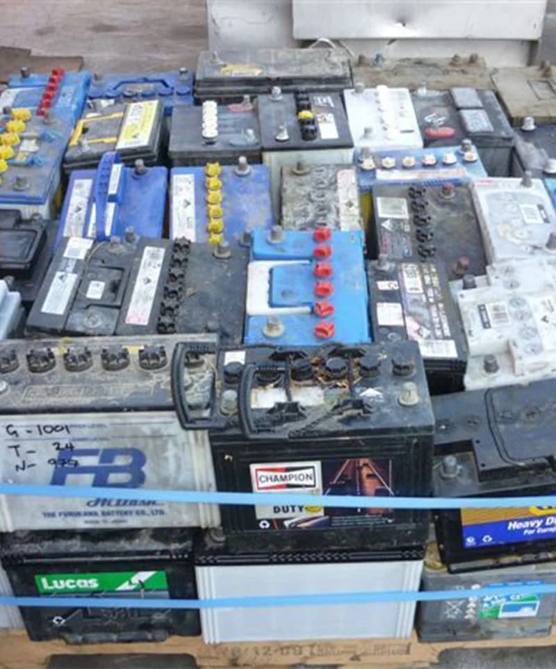 Batteries au plomb usagées